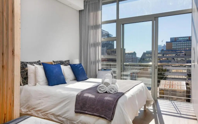 Trendy New York Style Apartment near Table Mountain