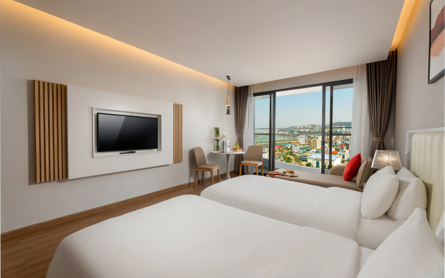 DeLaSea Ha Long Hotel – Guest Rooms – Ha Long