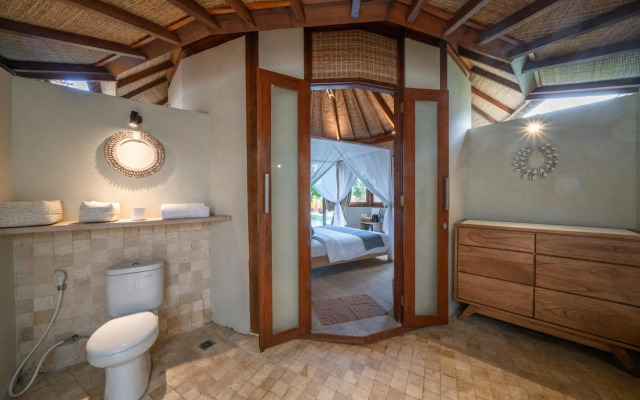 Blue Lagoon Avia Villas