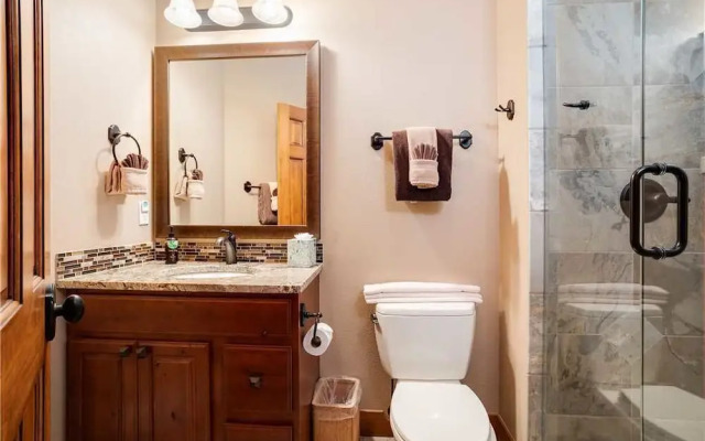 Churchill Lodge South