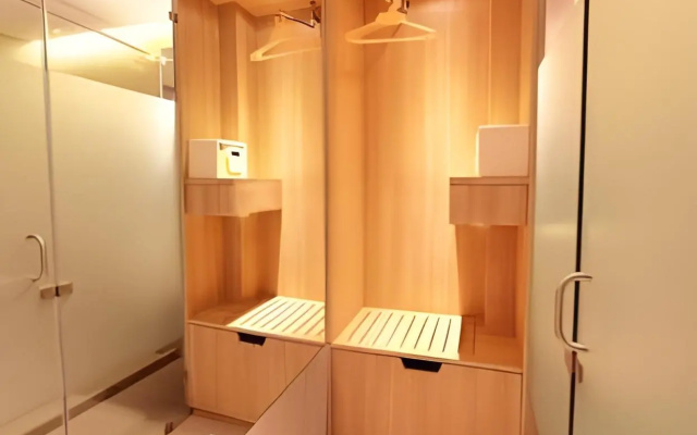 Mumbai Metro - The Executive Hotel – Guest Rooms – Mumbai