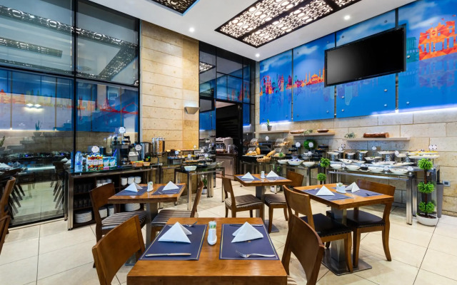 Sulaf Luxury Hotel