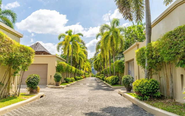 Exotic Pool Villa Solandra in Bangtao
