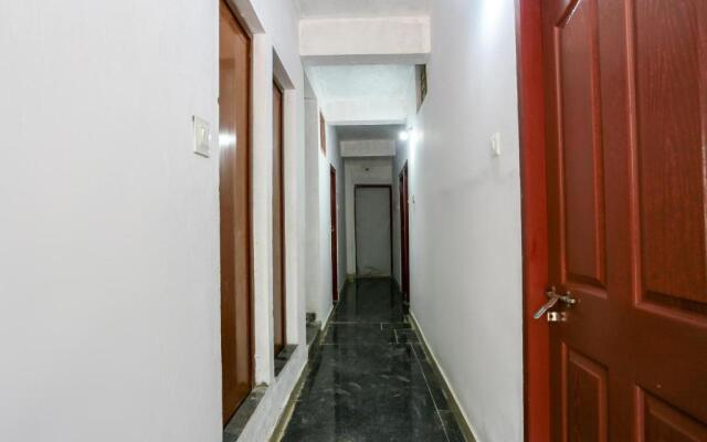 SPOT ON Thozhupaadan Residency