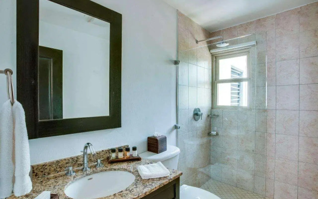 Las Terrazas Resort and Residences Ambergris