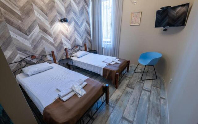 Ponto Gallery Boutique Hotel