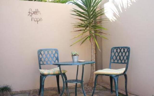 Jenvey House Selfcatering Apartments & BnB