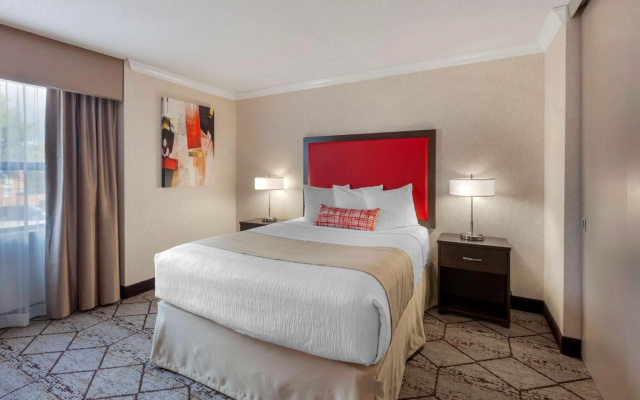 Best Western Plus Rose City Suites
