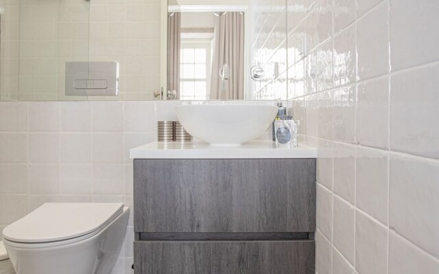 Liiiving - Clérigos Boutique Apartment 2T