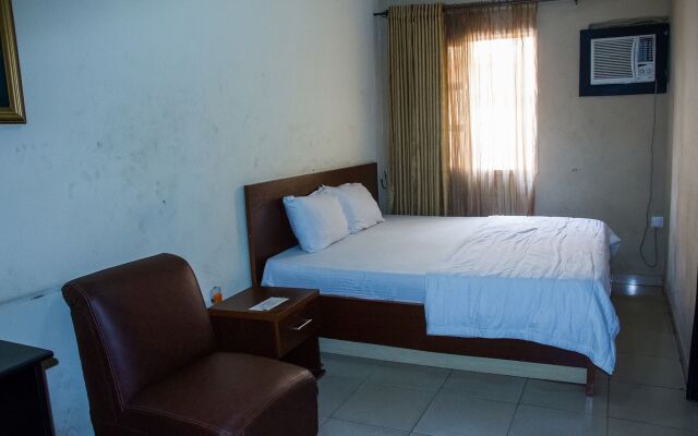 Cavitex  & Suites