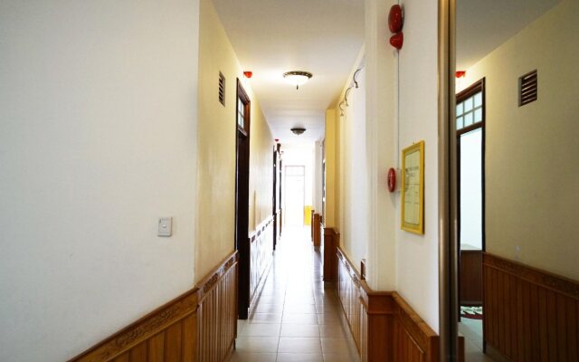 Whynot Hotel