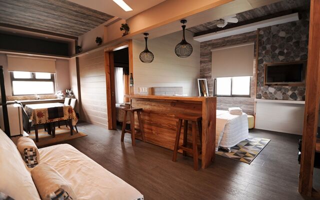 Pine Breeze Cottages