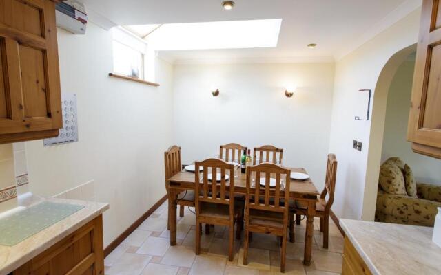 Tregurrian Villas