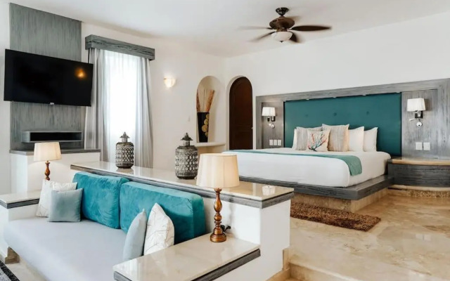 Villa Corona 6 BR Luxury Mansion