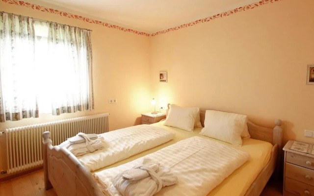 Tranquil Apartment in the Centre of Seefeld
