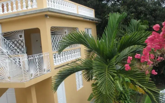 Dunn's Villa Resort