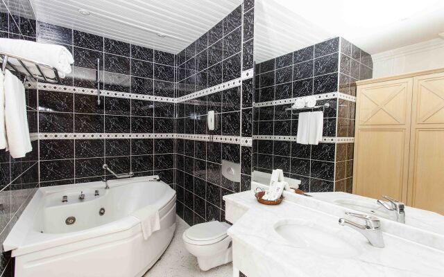 Polat Thermal Hotel