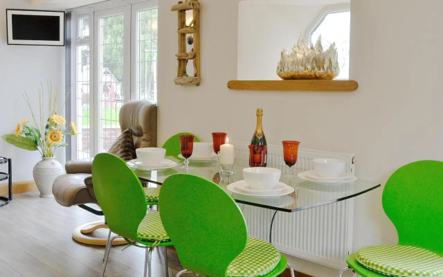 Lily Vale Cottage