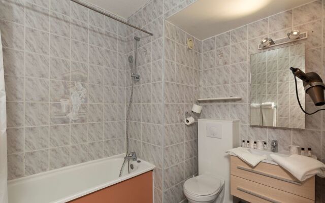 The Originals City, Relax'Otel, Le Barcarès