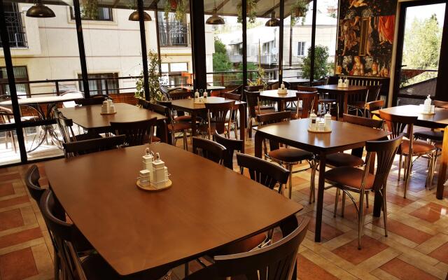 Pino Vere Palace Hotel