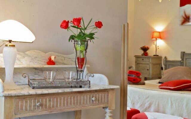 Les Chenes Rouges