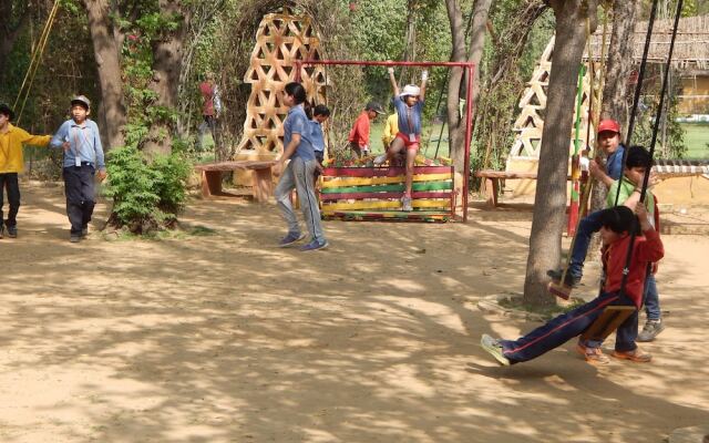 Surjivan Resort