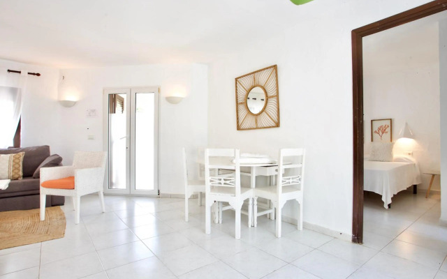 Urbanización El Oasis, 20 Villas en 1ª Línea Playa