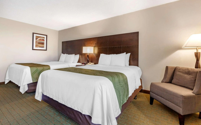 Quality Inn & Suites Escanaba North
