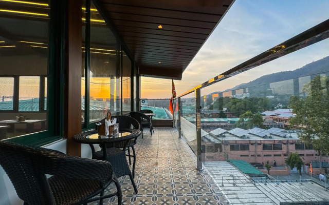 Green by One Hotels