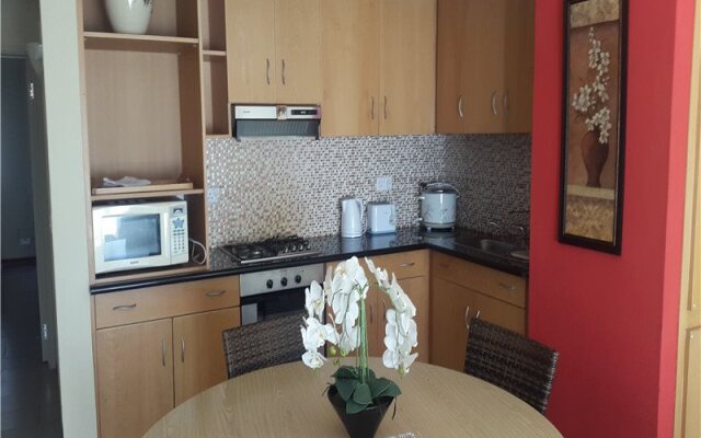 Les Peupliers Studios and Apartments