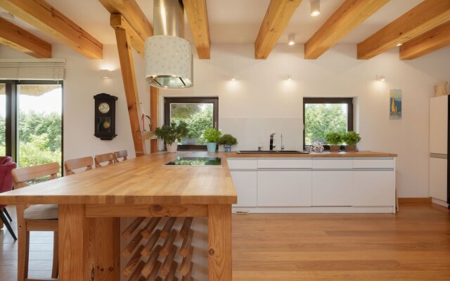 Holiday Home in Przew?oka With Forest