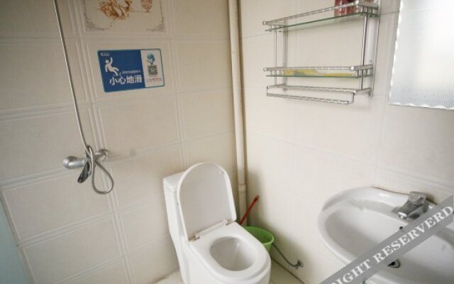 Pingyao Jingyizhan Folk Inn