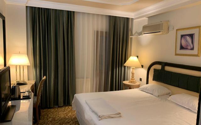 Tas Saray Bardakci Hotel