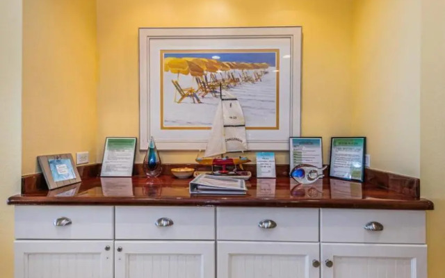 Waterfront Breeze Condo Condo