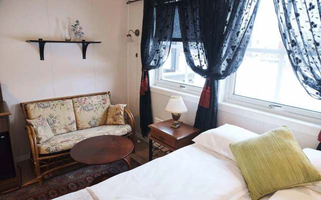 Mary-Ann's Polarrigg