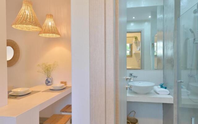 Scenic Studio 4 Batsi Andros
