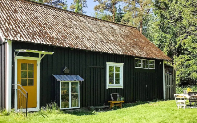 6 Person Holiday Home in Ullared