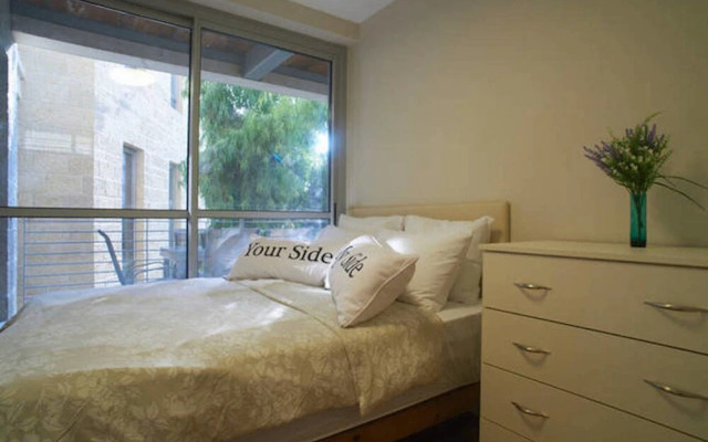 Quiet with Terrasse in City Center by FeelHome