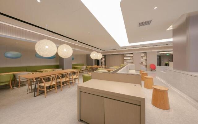 Ji Hotel(Beijing Wanda Taiwan Street store&Shijing