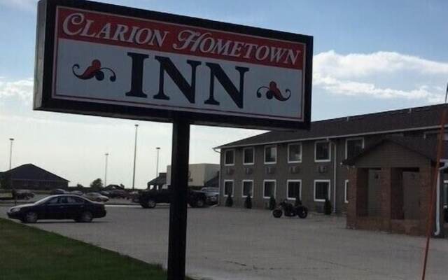 Clarion Hometown Inn