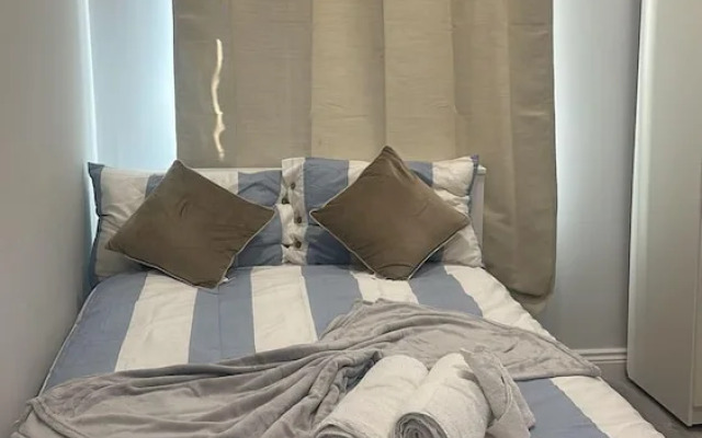Studio Flat in London