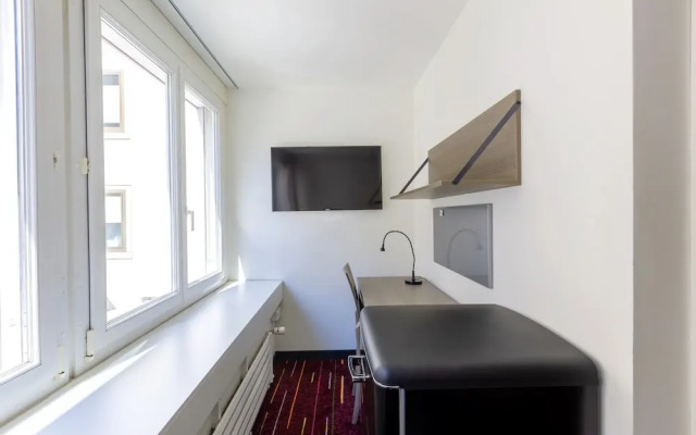 Union Light - Self Check-In Hotel