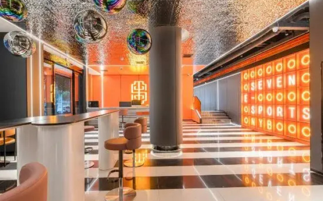 SEVEN HOTEL (Modern Street Store)