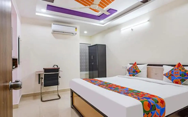Fabhotel Sri Karthikeya Grand