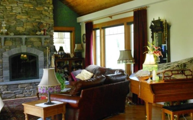 River House Bed and Breakfast