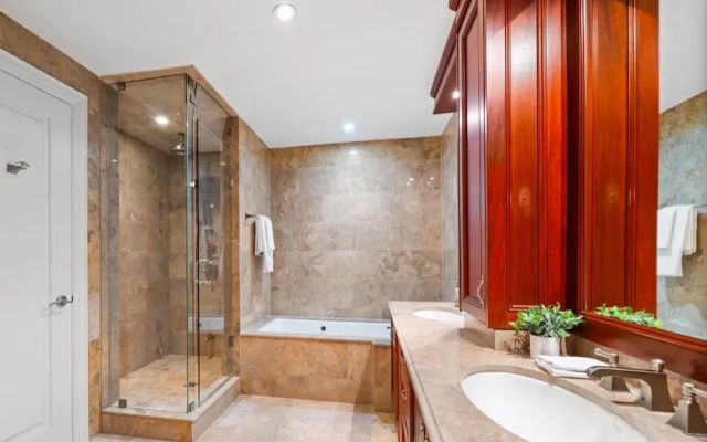 Chicago River Side Suites