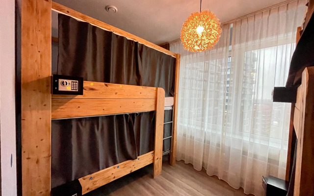 The Hague Teleport Hotel