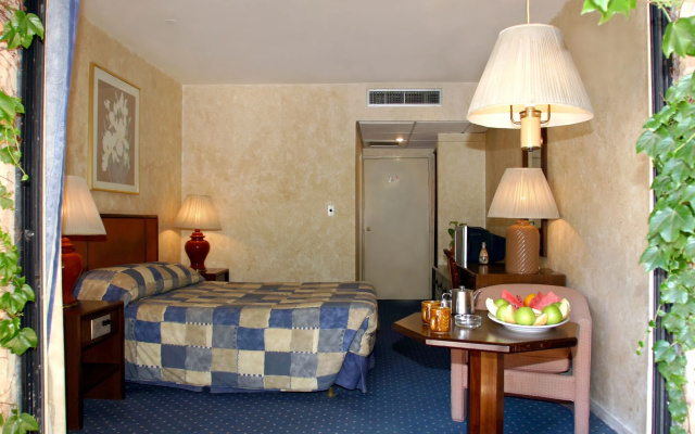 Petra Palace Hotel