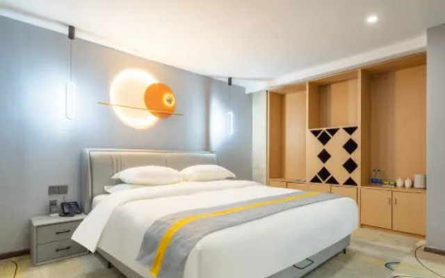 Wanzai County Lotus Hotel