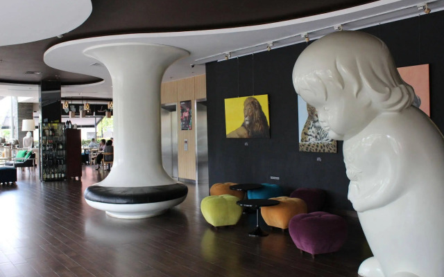 REGANTRIS Hotel Surabaya